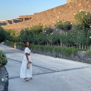 Meet your Posher, Eiei